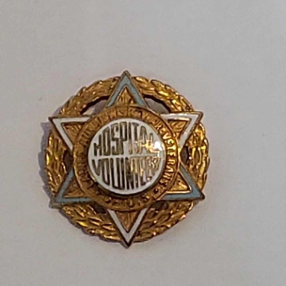 JEWISH WAR VETERANS HOSPITAL VOLUNTEER PIN BADGE ENAMEL STAR DAVID. LADIES AUX